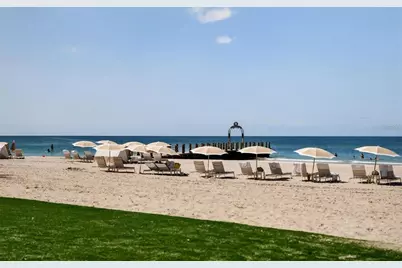 1591 Gulf Of Mexico Drive #410, Longboat Key, FL 34228 - Photo 44