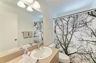 2660 Davis Blvd, Sarasota, FL 34237 - Photo 32