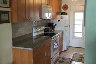 33 S Gulfstream Ave, Sarasota, FL 34236 - Photo 8