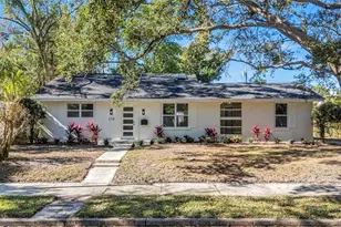 218 32nd St W, Bradenton, FL 34205 - Photo 1