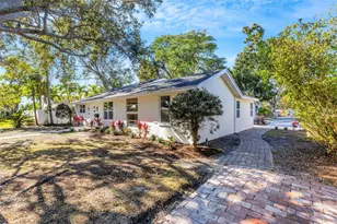 218 32nd St W, Bradenton, FL 34205 - Photo 4