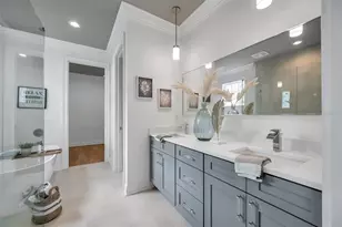 2369 Bahia Vista St, Sarasota, FL 34239 - Photo 52