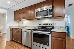 5107 Greencroft Rd, Sarasota, FL 34235 - Photo 8