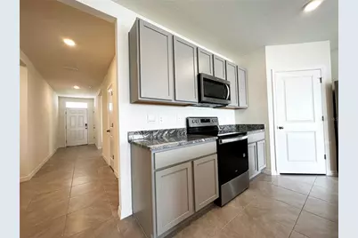 5117 Vecchio Court, Bradenton, FL 34211 - Photo 6
