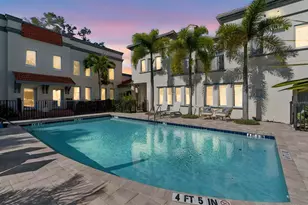 1685 Laurel St, Sarasota, FL 34236 - Photo 2