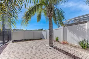 1511 Bonita Bluff Ct, Ruskin, FL 33570 - Photo 42