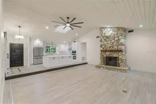 4916 Hidden Oaks Trail, Sarasota, FL 34232 - Photo 8