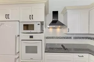 707 W Venice Ave, Venice, FL 34285 - Photo 20