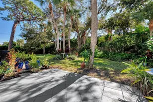 707 W Venice Ave, Venice, FL 34285 - Photo 46