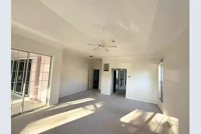 7430 Weeping Willow Drive, Sarasota, FL 34241 - Photo 16