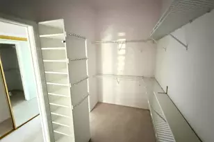 7430 Weeping Willow Dr, Sarasota, FL 34241 - Photo 18