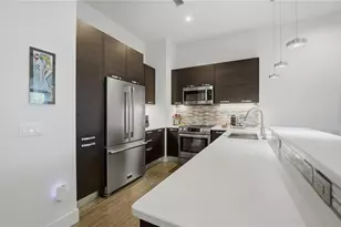 209 Cosmopolitan Ct, Sarasota, FL 34236 - Photo 20