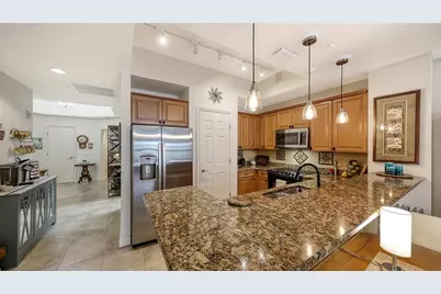 7718 Lake Vista Court #207, Lakewood Ranch, FL 34202 - Photo 10