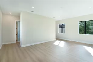 2414 Bayshore Rd, Nokomis, FL 34275 - Photo 20
