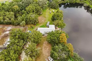 8011 41st Ave E, Bradenton, FL 34211 - Photo 2