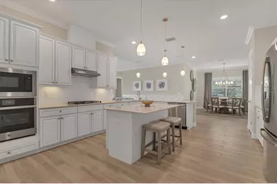 7047 Highgate Lane, Lakewood Ranch, FL 34202 - Photo 22