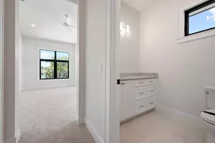 527 Venice Ln, Sarasota, FL 34242 - Photo 36