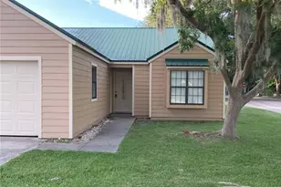 1135 SW Fairfax Glen, Lake City, FL 32025 - Photo 2