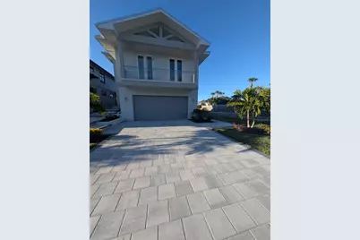 533 Venice Lane, Sarasota, FL 34242 - Photo 2