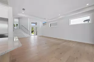 533 Venice Ln, Sarasota, FL 34242 - Photo 14