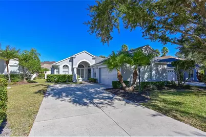 12709 Nightshade Place, Lakewood Ranch, FL 34202 - Photo 2