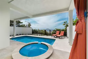 2302 Gulf Dr N, Bradenton Beach, FL 34217 - Photo 10