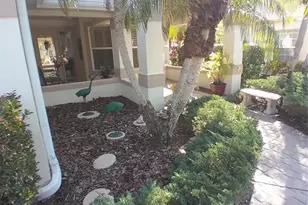 7476 Eleanor Cir, Sarasota, FL 34243 - Photo 2