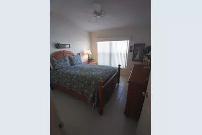 7476 Eleanor Circle, Sarasota, FL 34243 - Photo 8