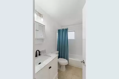 6637 Bowline Drive, Sarasota, FL 34231 - Photo 26