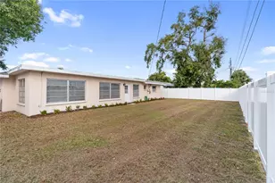 6637 Bowline Dr, Sarasota, FL 34231 - Photo 48