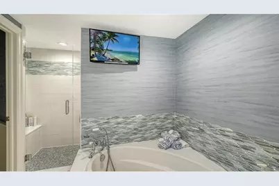 565 Sanctuary Drive #B506, Longboat Key, FL 34228 - Photo 22