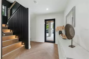 5612 Guava St, Holmes Beach, FL 34217 - Photo 4