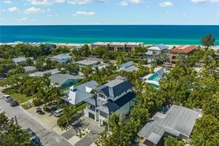 5612 Guava St, Holmes Beach, FL 34217 - Photo 52