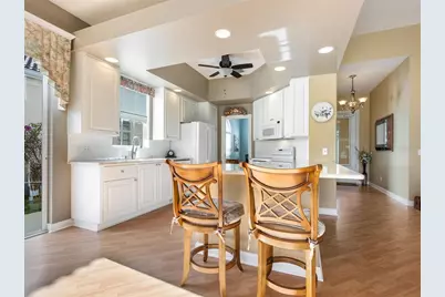 7675 Uliva Way, Sarasota, FL 34238 - Photo 10