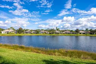7675 Uliva Way, Sarasota, FL 34238 - Photo 2