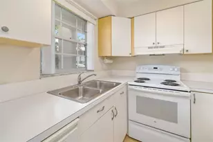 203 47th Ave Dr W, Bradenton, FL 34207 - Photo 8