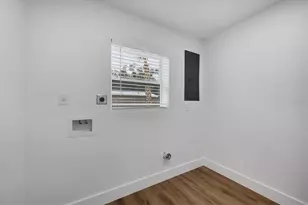 2711 Kilgore Pl, Sarasota, FL 34235 - Photo 26