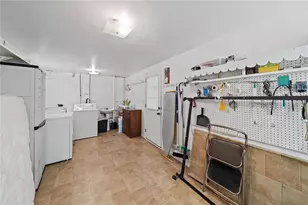 1369 Kruppa Ave, Sarasota, FL 34239 - Photo 10