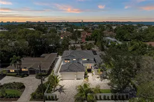 1516 S Orange Ave, Sarasota, FL 34239 - Photo 6