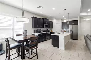 12335 Whisper Lake Dr, Bradenton, FL 34211 - Photo 2