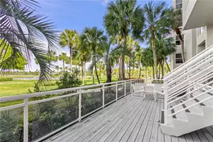 250 Sands Point Rd, Longboat Key, FL 34228 - Photo 20