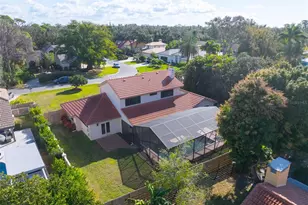 4672 Pine Harrier Dr, Sarasota, FL 34231 - Photo 56