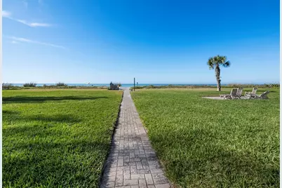 5231 Gulf Of Mexico Drive #104, Longboat Key, FL 34228 - Photo 4