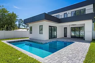 2475 Bay St, Sarasota, FL 34237 - Photo 72