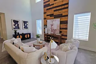 2475 Bay St, Sarasota, FL 34237 - Photo 14