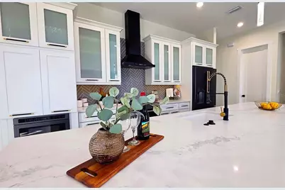 2475 Bay Street, Sarasota, FL 34237 - Photo 14