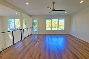 2475 Bay St, Sarasota, FL 34237 - Photo 36