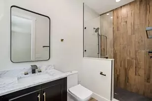 2475 Bay St, Sarasota, FL 34237 - Photo 44