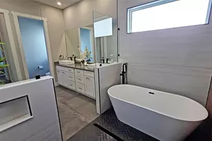 2475 Bay St, Sarasota, FL 34237 - Photo 28