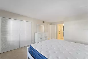 7860 Palm Aire Ln, Sarasota, FL 34243 - Photo 16